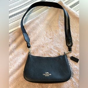 Coach leather crossbody purse! Black and silver